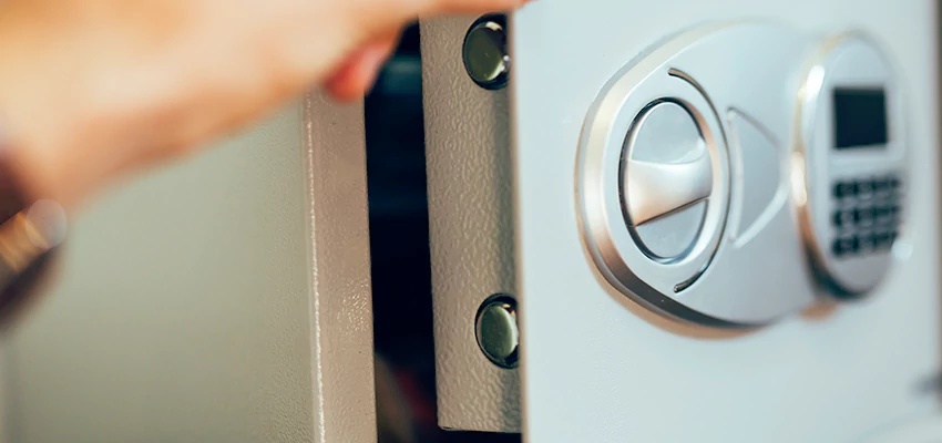 Fingerprint Safe Openers in Pedley, CA